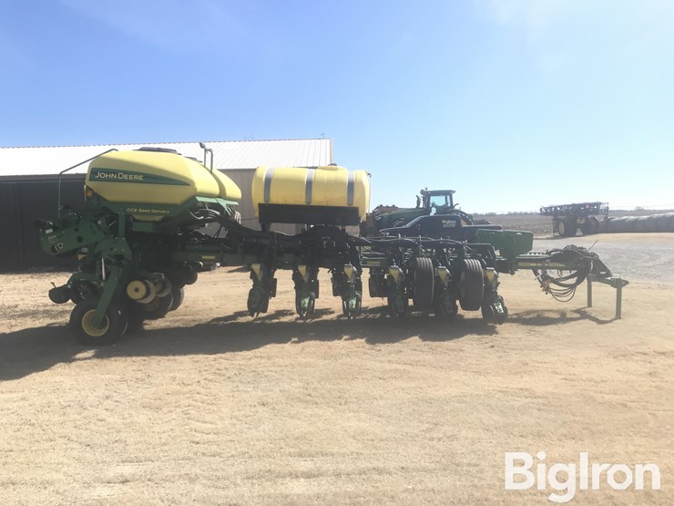 2012-john-deere-1770nt-ccs-image-4