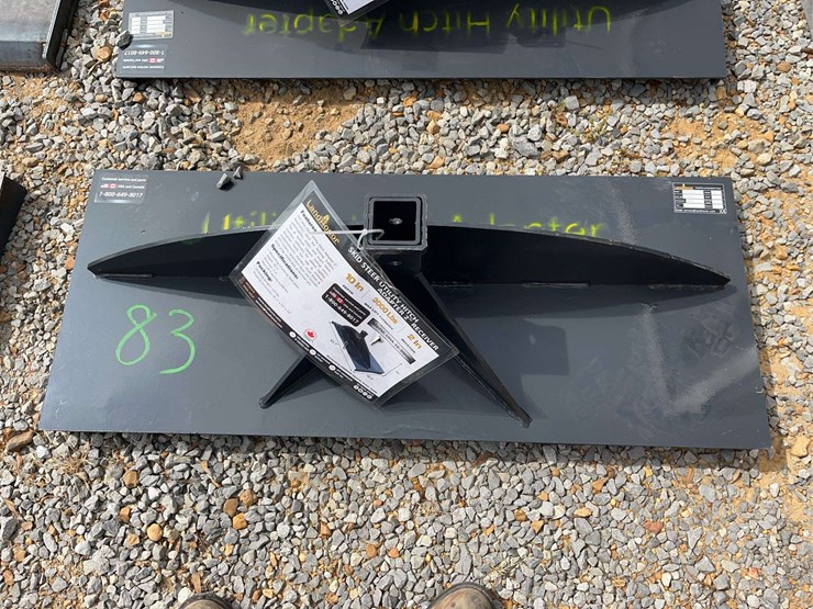 land-honor-skid-steer-utility-hitch-adapter-2"-receiver-image-2