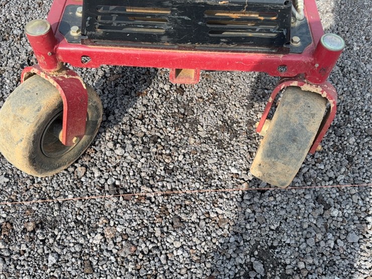 #4096-•-toro-stand-on-aerator-image-4