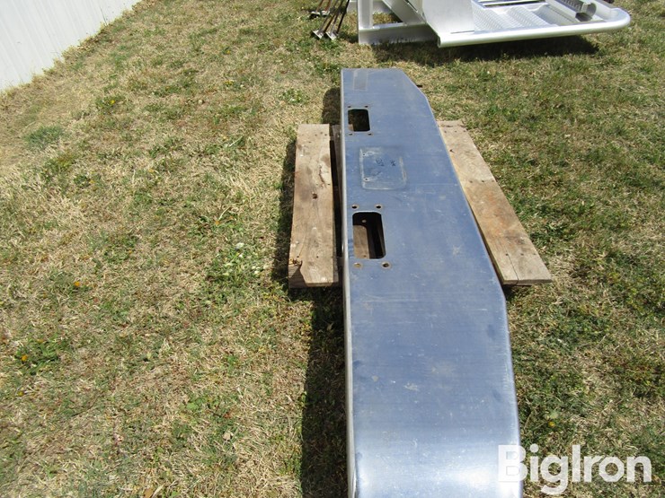 peterbilt-359-image-4