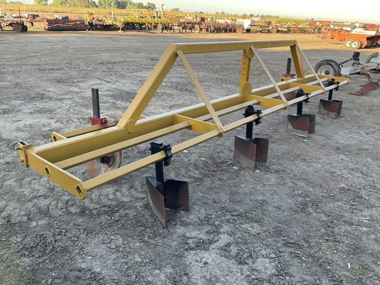 custom-3-pt-3-row-60"-furrow-bar-image-5