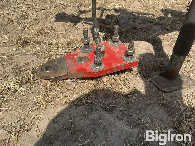 2012-new-holland-h7150-image-11