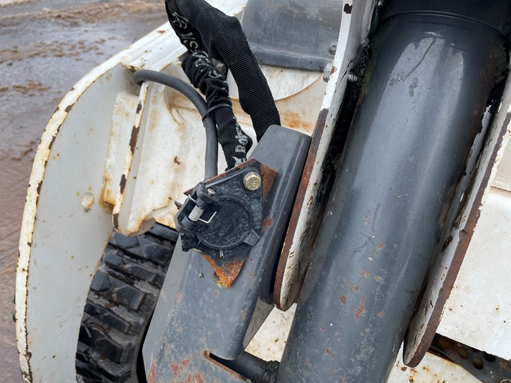 2022-bobcat-mt55-image-12