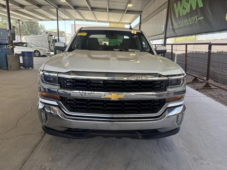 2016-chevrolet-silverado-1500-image-4