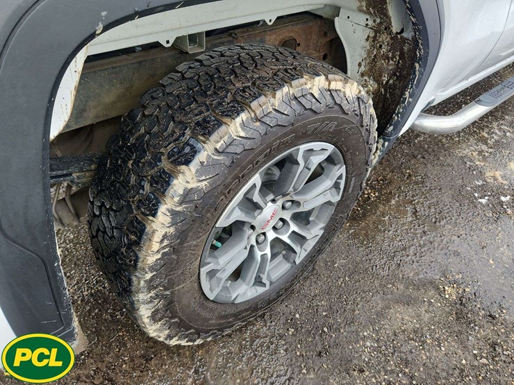 2020-gmc-sierra-1500-image-12