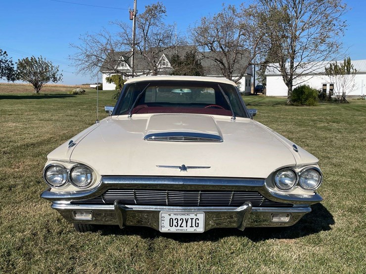 1965-ford-thunderbird-image-8