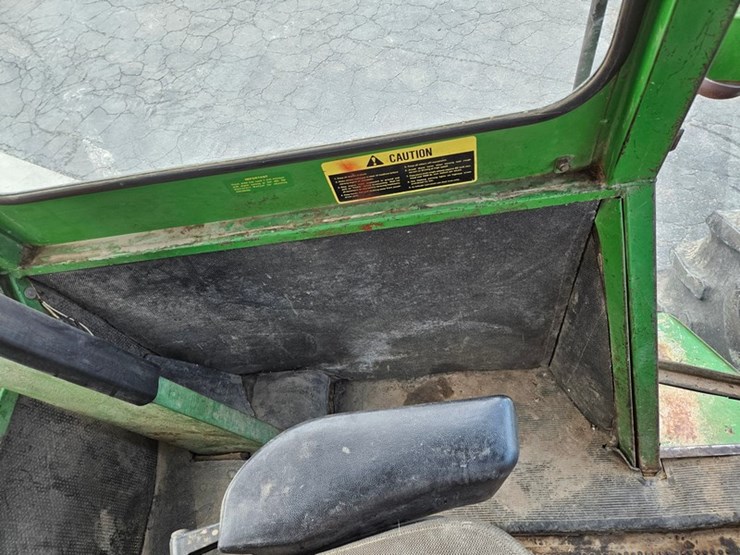 1974-john-deere-7520-image-32