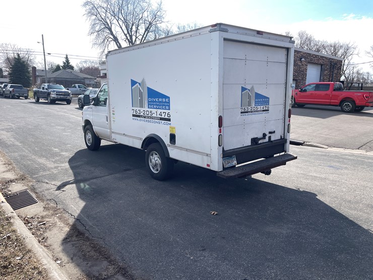 2014-ford-e350-image-3