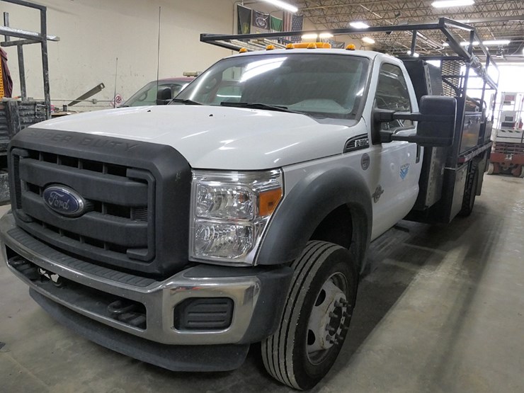 2015-ford-f550-image-1