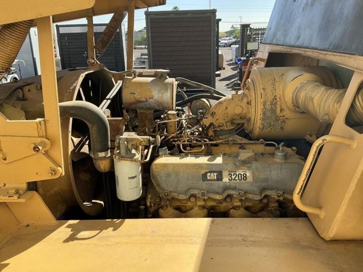 caterpillar-3208-image-14