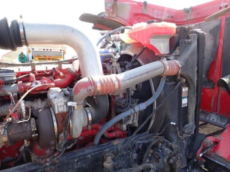 2014-peterbilt-389-image-35