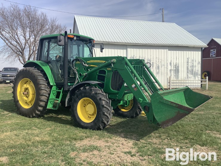 2011-john-deere-7230-image-3