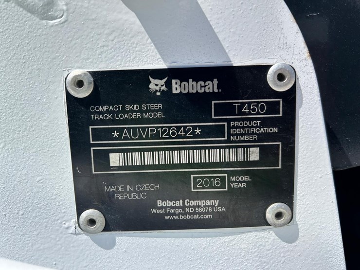 2016-bobcat-t450-image-26