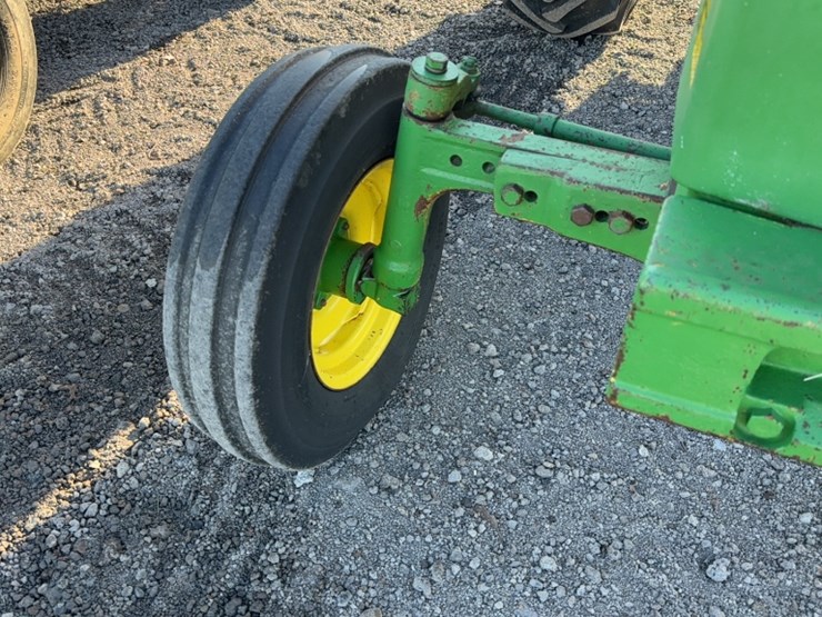 john-deere-2550-image-4