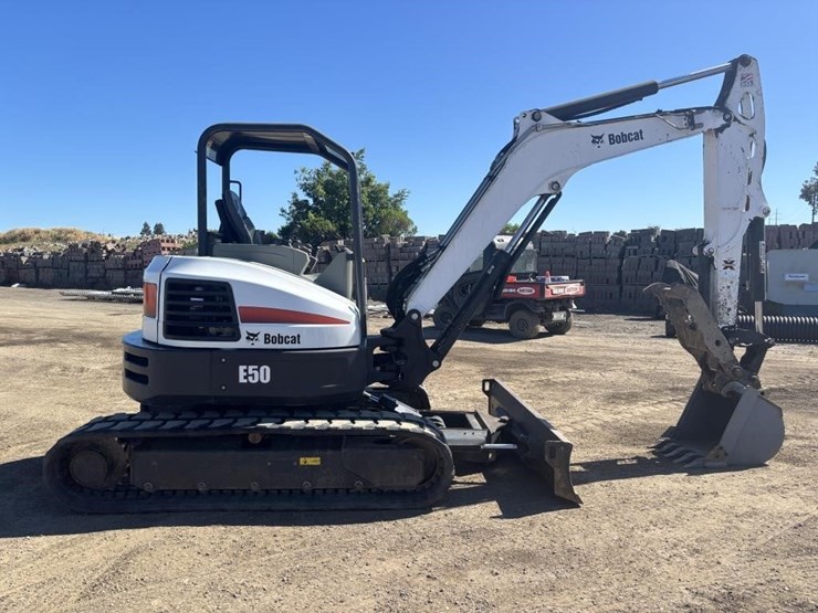 2019-bobcat-e50-image-7