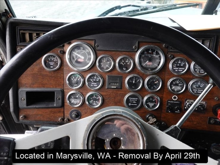 1997-peterbilt-378-image-17