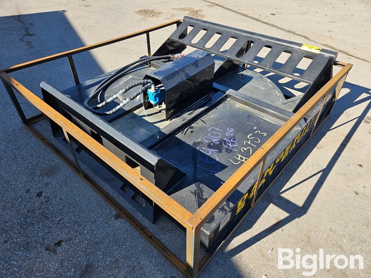 2025-massey-ferguson-730-image-5