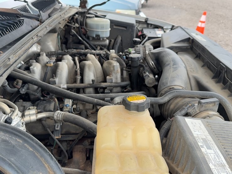 2002-chevrolet-2500-image-22