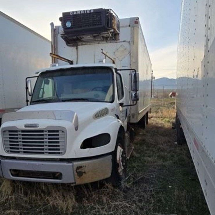 2013 FREIGHTLINER M2 106