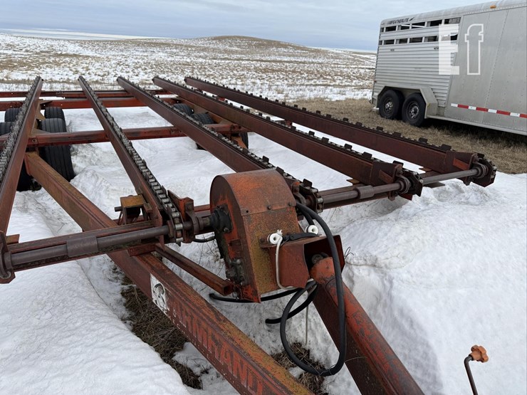 farmhand-12x24-image-11