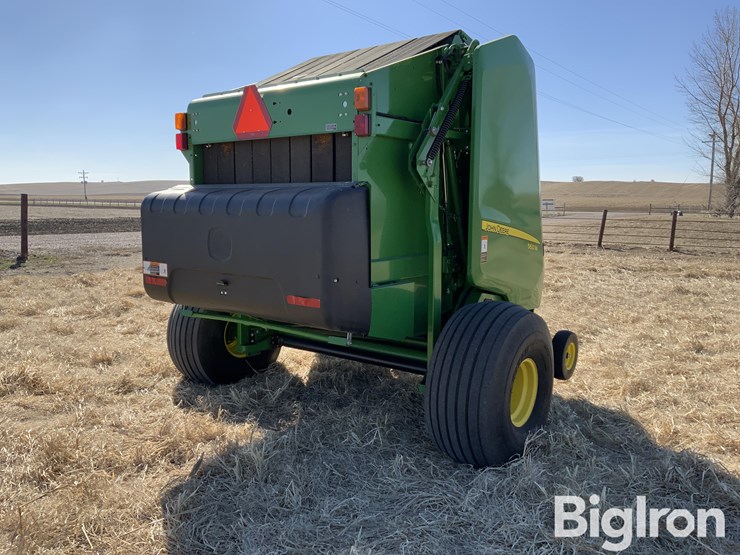 2019-john-deere-560m-image-5
