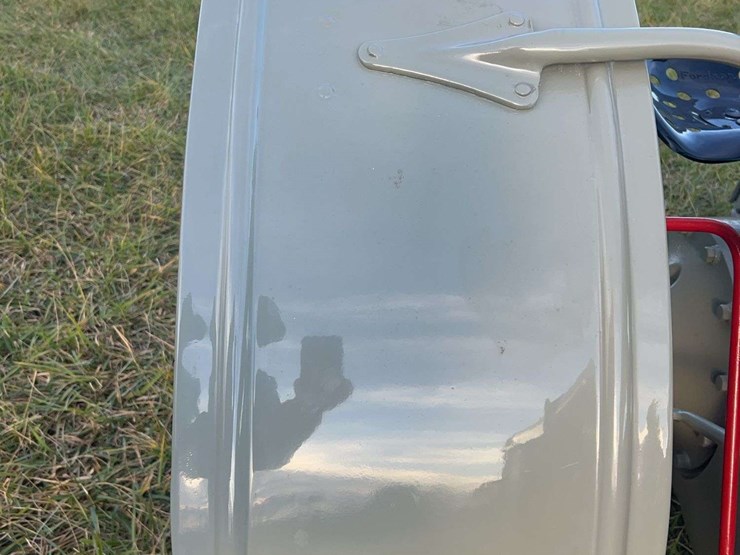 1926-fordson-tractor-image-32