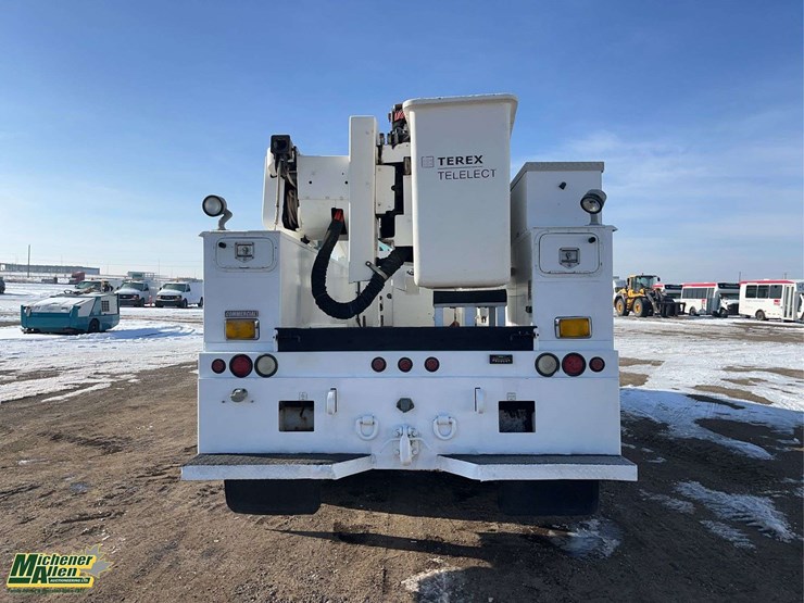 2006-international-durastar-4300-image-7