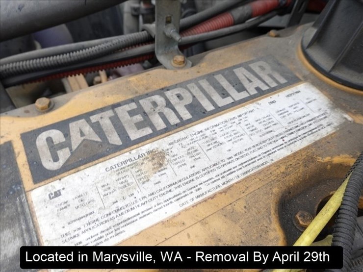 2003-freightliner-fl80-image-21