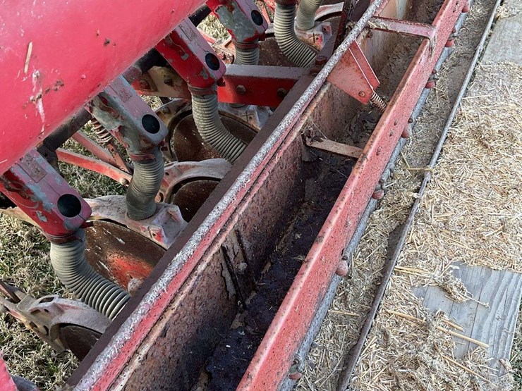 massey-ferguson-33-image-12