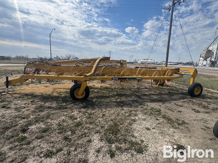 2021-vermeer-vr1428-image-8