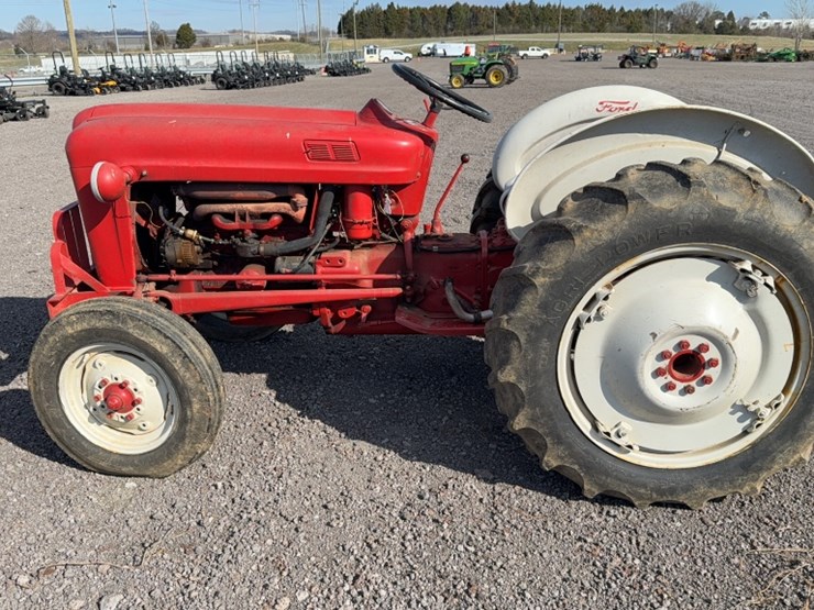 ford-tractor-image-14