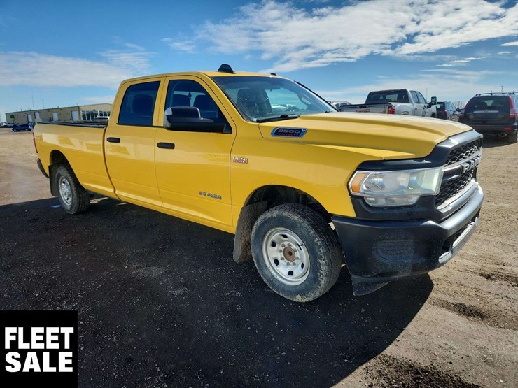 2019-dodge-2500-image-2