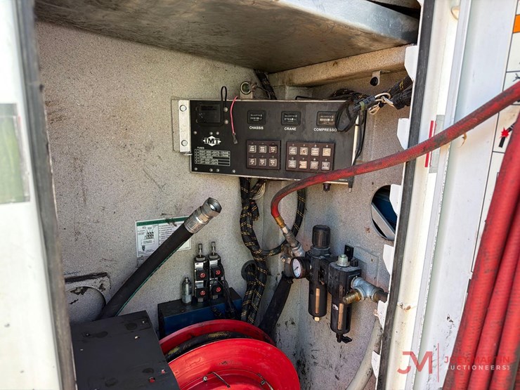 2013-imt-7500-image-30