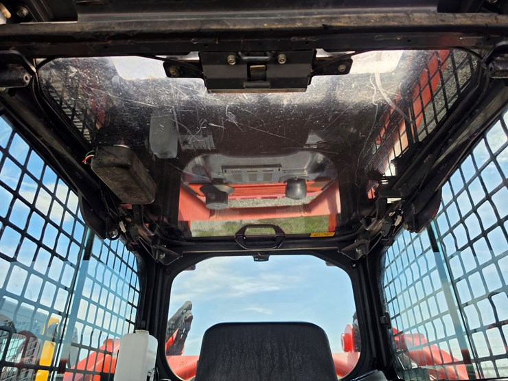 2021-kubota-svl97-2-image-8