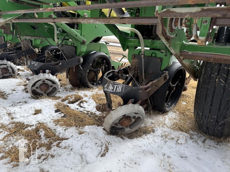 john-deere-1750-image-18