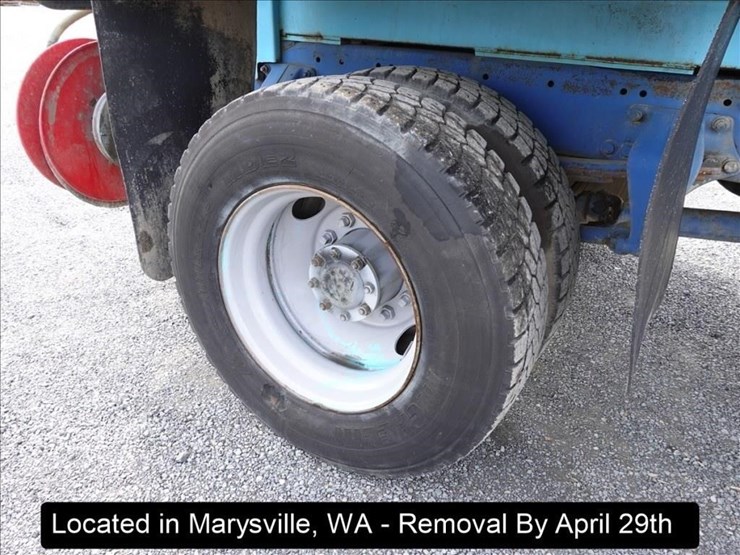 1993-freightliner-fld112-image-32