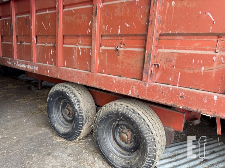 massey-14ft-gooseneck-grain-box-trailer-image-7