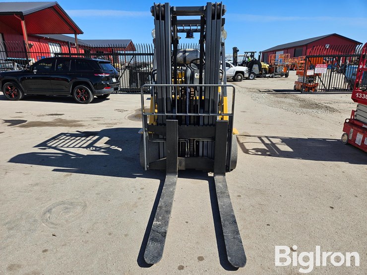 2005-massey-ferguson-730-image-2