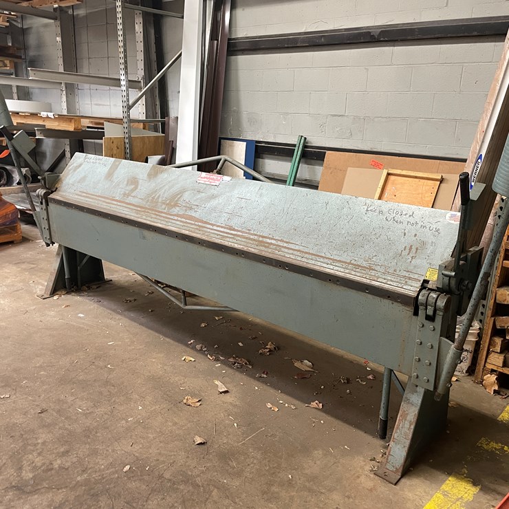 #2561 • Roper Whitney Connecticut Bending Brake (Columbia Heights, MN)