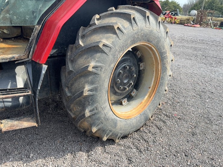 #3033-•-case-5220-tractor-image-15