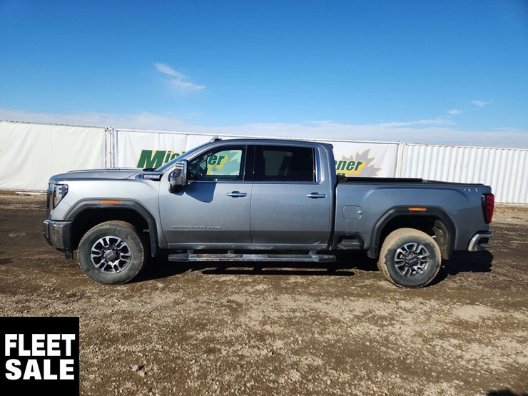 2024-gmc-sierra-2500hd-image-9