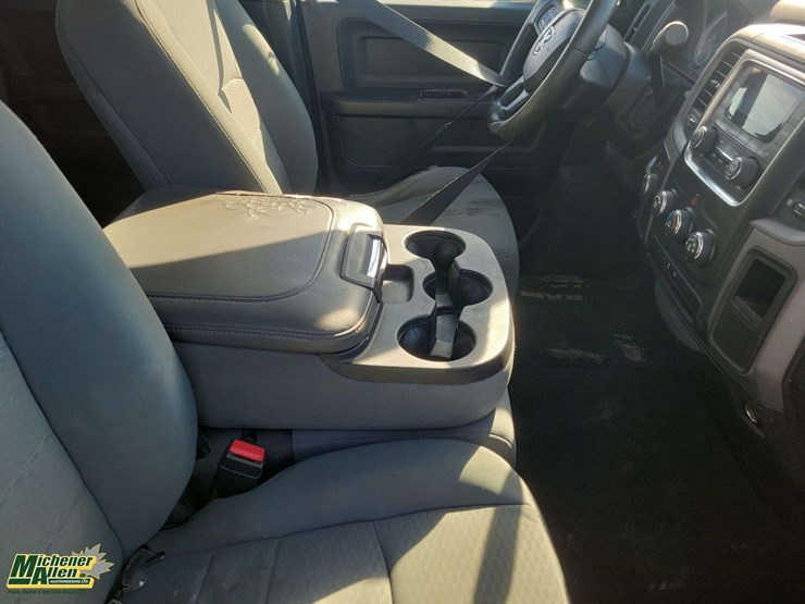 2013-dodge-1500-image-29