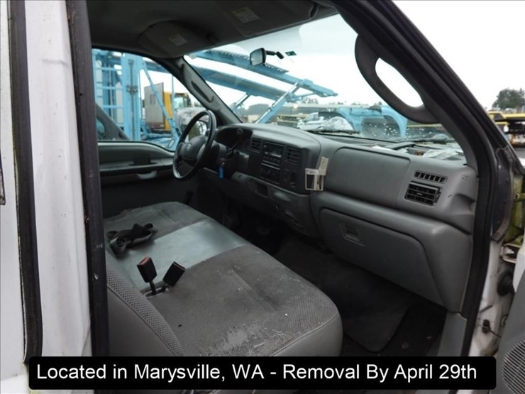 2004-ford-f250-xl-image-9