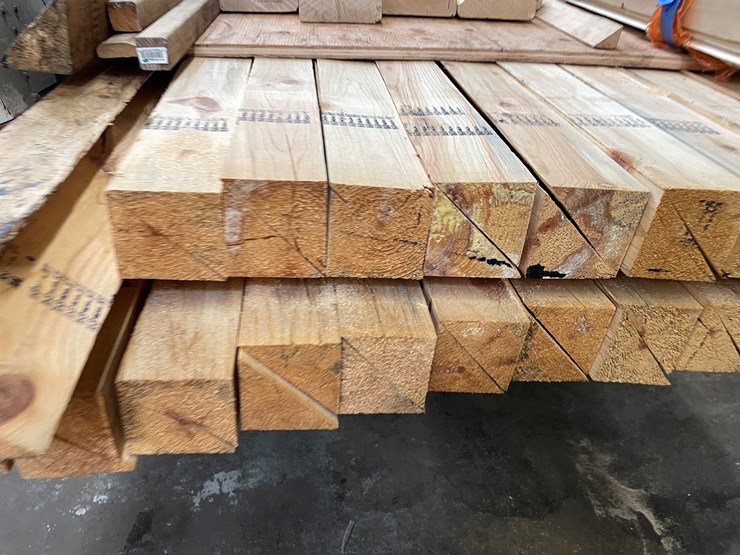 #2558-•-pallet-of-building-material-(columbia-heights,-mn)-image-6