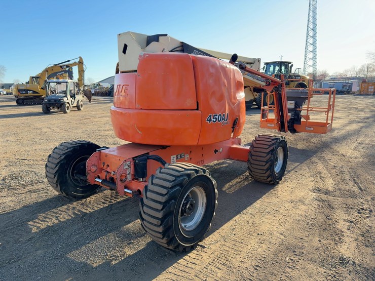 2014-jlg-450aj-image-5