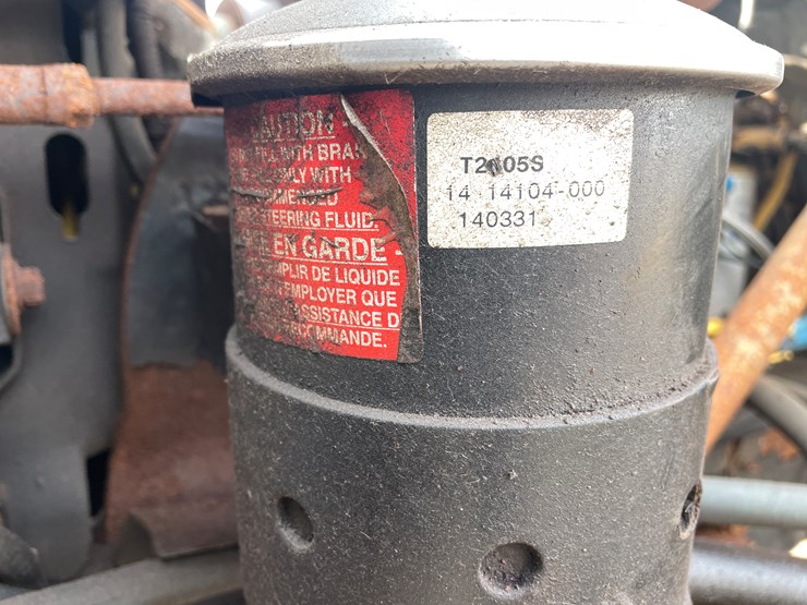 #242-•-2000-sterling-truck-tractor-(has-mn-title)-(mora,-mn)-image-16