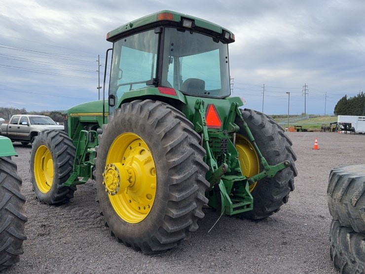 john-deere-8300-image-9