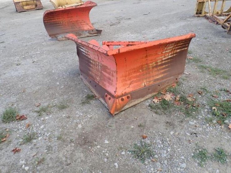 hla-5-ft-v-plow-15329442-image-1