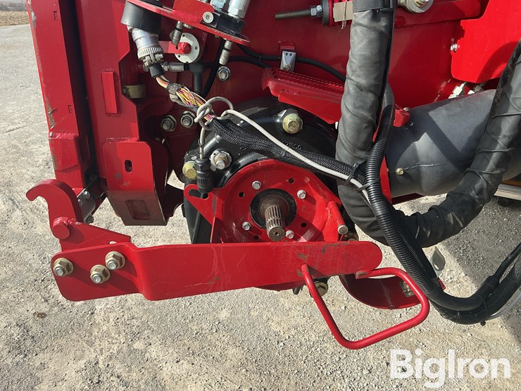 2019-case-ih-8250-image-18