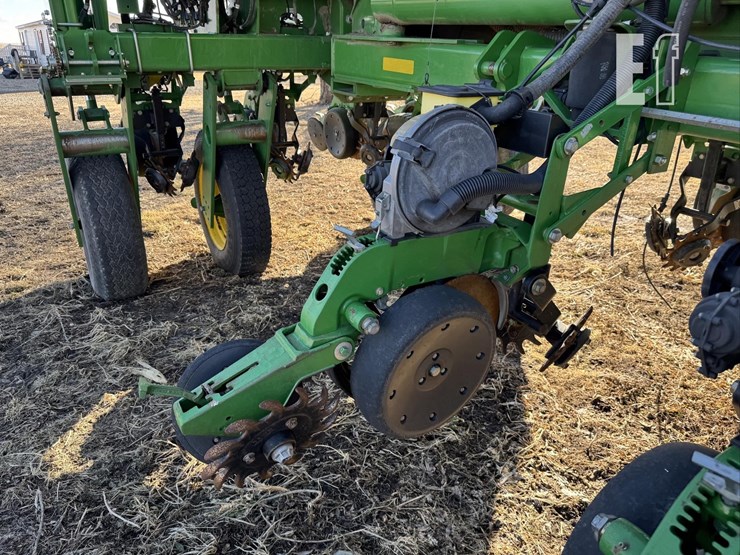 john-deere-1770-image-46